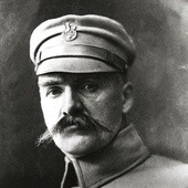 Józef Piłsudski w styczniu 1918 r. był więziony  przez Niemców w twierdzy w Magdeburgu.