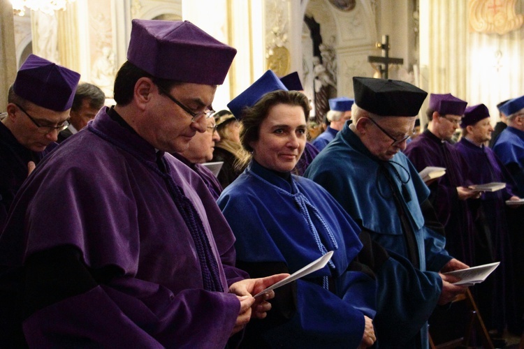 Nadanie tytułu doktora honoris causa prof. Rémiemu Brague'owi