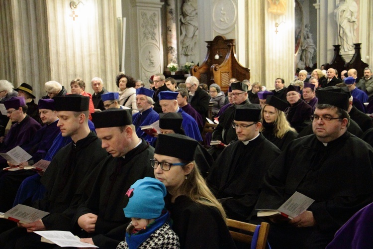 Nadanie tytułu doktora honoris causa prof. Rémiemu Brague'owi