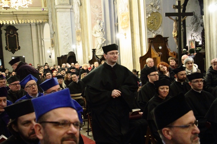 Nadanie tytułu doktora honoris causa prof. Rémiemu Brague'owi