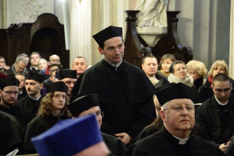 Nadanie tytułu doktora honoris causa prof. Rémiemu Brague'owi