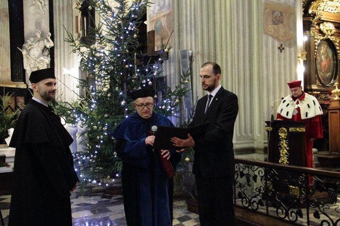 Nadanie tytułu doktora honoris causa prof. Rémiemu Brague'owi