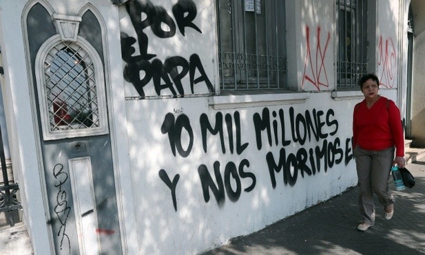 Zamieszki w Chile przed wizytą papieża