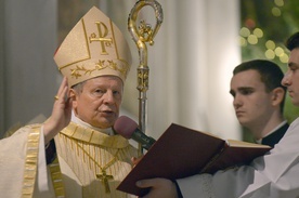 Bp Henryk Tomasik dziękuje za modlitwę i błogosławi wszystkim diecezjanom