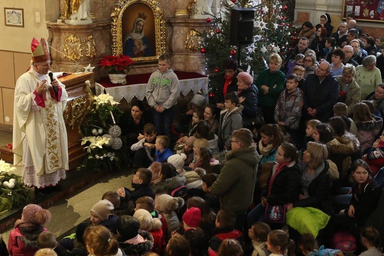 Dzieci roratnie u świętego Józefa