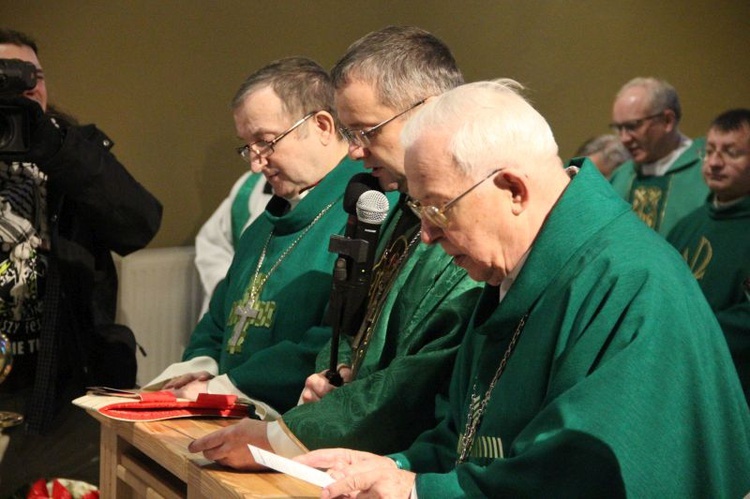 Poświęcenie ołtarza adoracji Najświętszego Sakramentu w Zielonej Górze