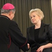 Bp Henryk Tomasik wręczył nominację Teresie Połeć, nowej prezes Diecezjalnego Instytutu Akcji Katolickiej