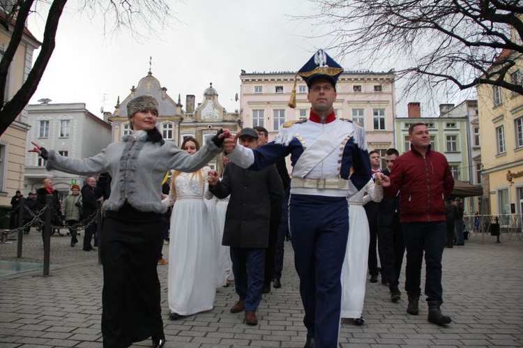 Polonez na zielonogórskiej starówce