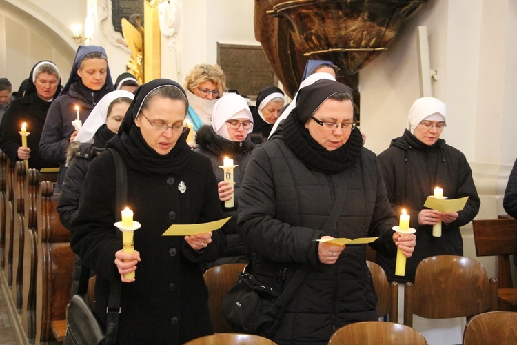 Diecezjalne obchody Dnia Życia Konsekrowanego w Łowiczu