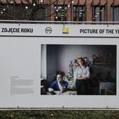 Nagrodzone zdjęcia prezentowane są w patio CSK przy ul. Radziszewskiego