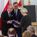 W twarzach, losach tych osób, zawarta jest dramatyczna historia Polski