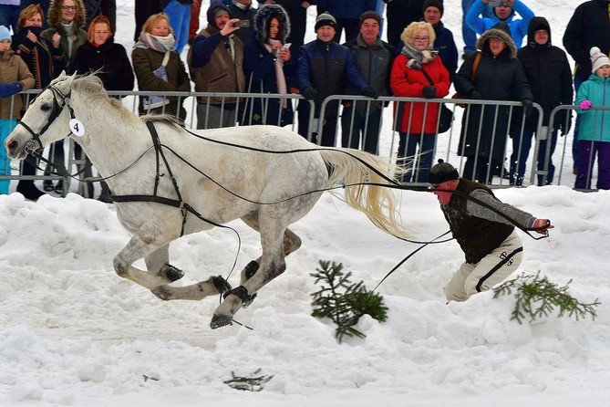 Góralskie wyścigi na śniegu