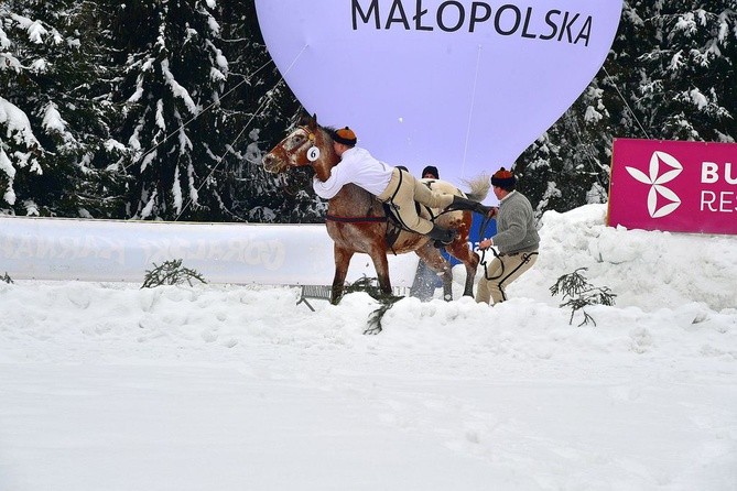 Góralskie wyścigi na śniegu