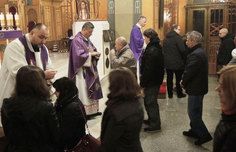 Środa Popielcowa w katedrze św. Mikołaja w Bielsku-Białej