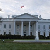 Trzynastu Rosjan oskarżonych o ingerencję w amerykańskie wybory 