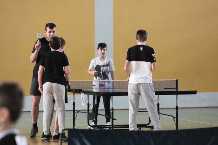 Mistrzostwa ministrantów w ping-ponga