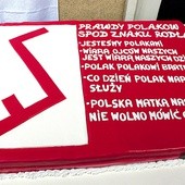 ▲	Nazwa powstała z dwóch słów – ROdzina i goDŁO.