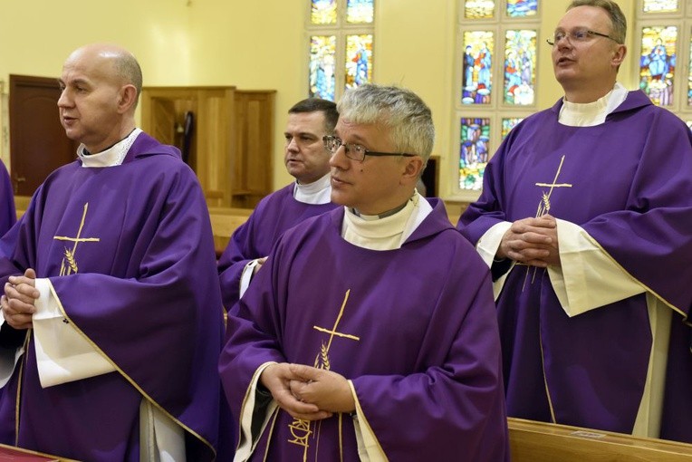 Mszą świętą w kaplicy seminaryjnej ropoczęło się tradycyjnie spotkanie dziekanów.