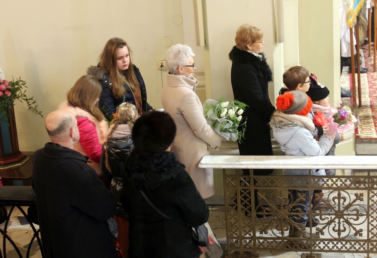 Podziękowanie bp. Andrzejowi Iwaneckiemu 