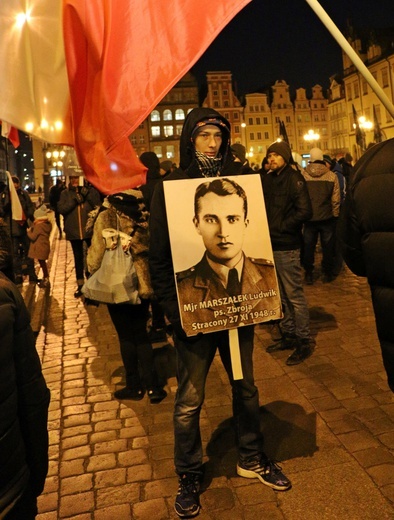 Marsz Pamięci "Bohaterowie Niepodległej. Rodzina Lazarowiczów"