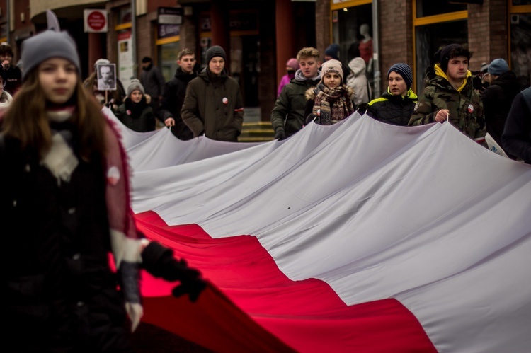 Cześć i chwała bohaterom