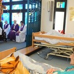 Abp Marek Jędraszewski w Domu Hospicyjnym św. Łazarza