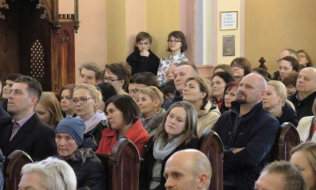 Spotkanie z Szymonem Hołownią zorganizowała grupa parafialna "Rodziny Razem"