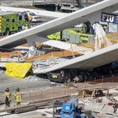 Zawalił się most na Florydzie - są ofiary śmiertelne