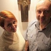 Wejście w tajemnicę paschalną to danie sobie czasu na stanie pod krzyżem