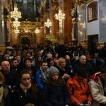 Pielgrzymka maturzystów - aula i bazylika