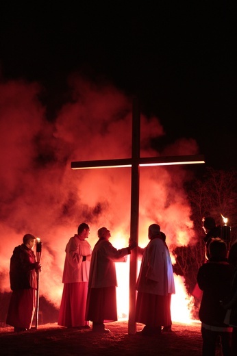 Droga Krzyżowa ulicami wrocławskich Kuźnik