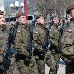 Przysięga żołnierzy obrony terytorialnej w Stalowej Woli