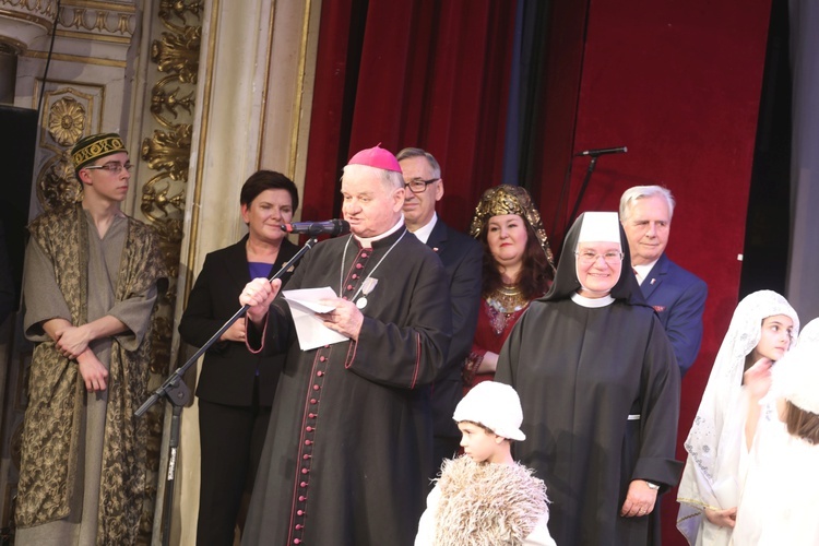 Jubilat bp Tadeusz Rakoczy odznaczony w Cieszynie