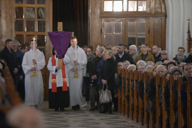 Wielki Piątek w radomskiej katedrze