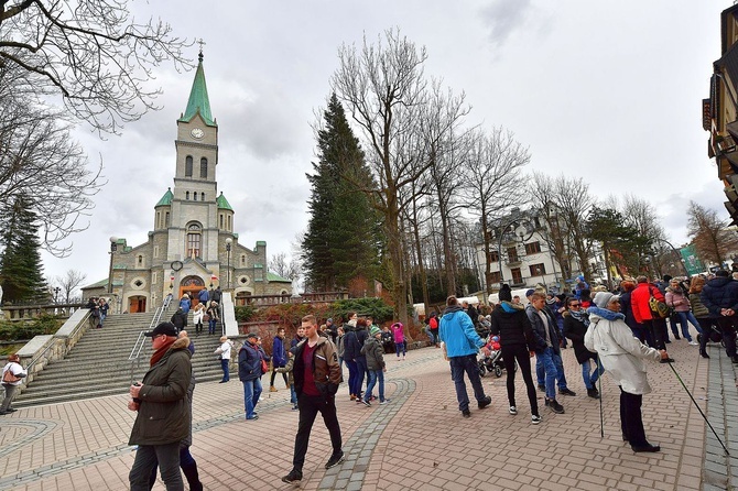 Góralska warta przy grobie