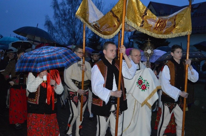 Poranna rezurekcja w Miętustwie