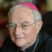 Abp Hoser: Ten, kto zbliża się do Boga, staje się świadkiem Zmartwychwstałego Pana