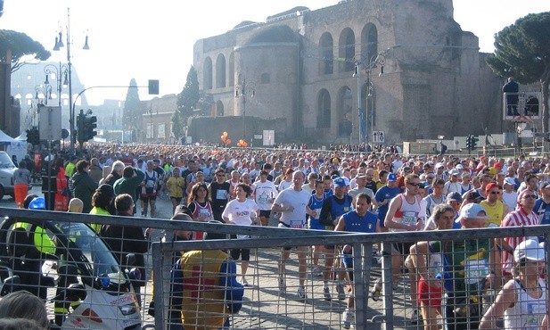 Watykańscy zawodnicy pobiegną w Maratonie Rzymskim 