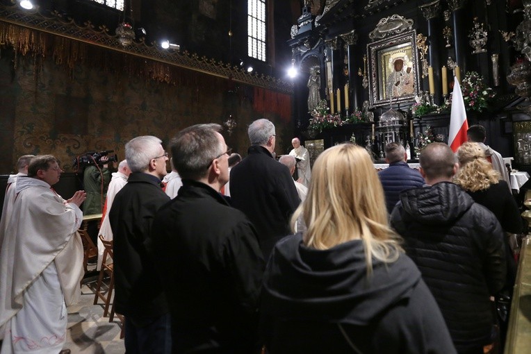 Jasna Góra: Obrońcy życia apelują o pilne przyjęcie ustawy „Zatrzymaj aborcję”