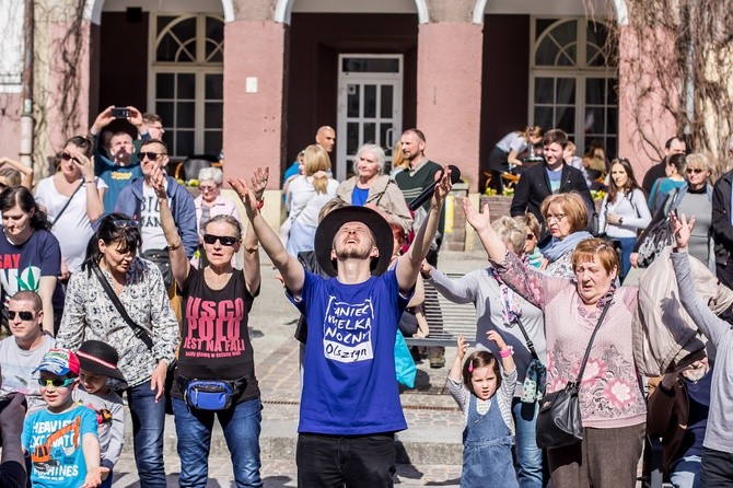 Olsztyn tańczy dla Jezusa!