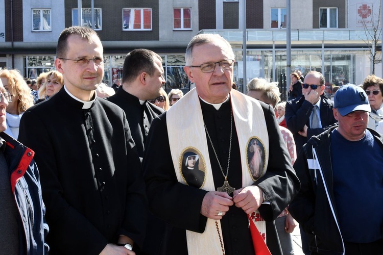 Koronka do Bożego Miłosierdzia w centrum Koszalina