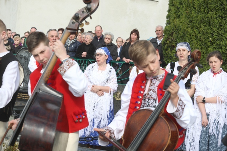 Pogrzeb śp. ks. prał. Jerzego Patalonga w Istebnej