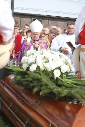 Pogrzeb śp. ks. prał. Jerzego Patalonga w Istebnej