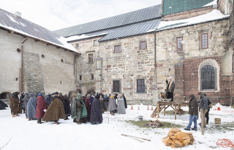 Na planie zdjęciowym "Korony królów"