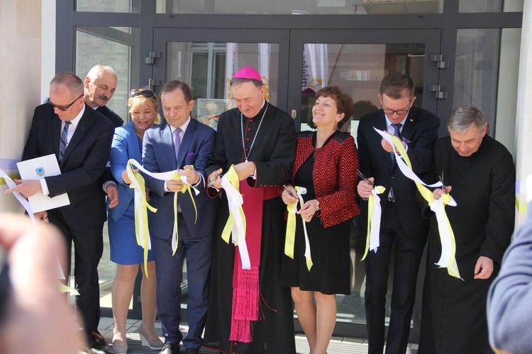 Poświęcenie Domu św. Jana Pawła II w Mielcu