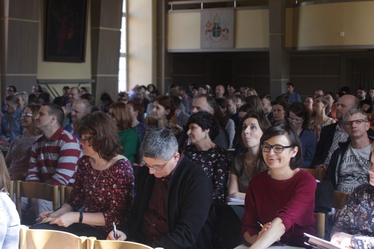 Konferencja "Wzmacnianie tożsamości dziecka"