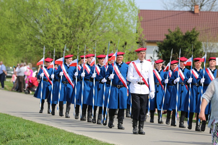 Parada straży grobowych