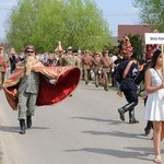 Parada straży grobowych