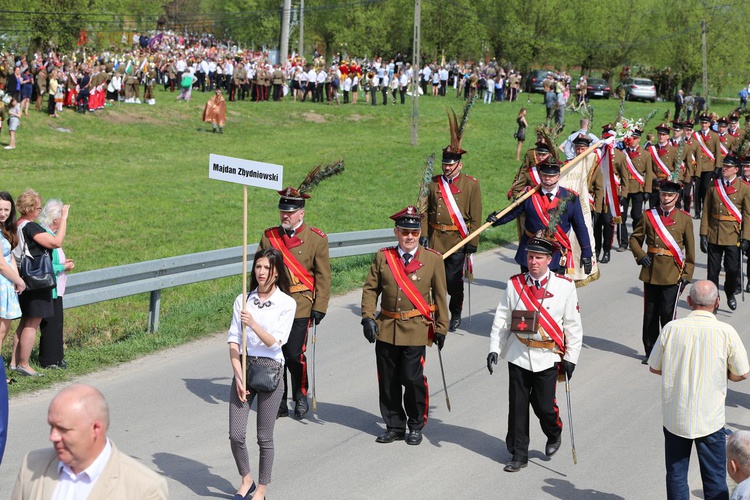 Parada straży grobowych