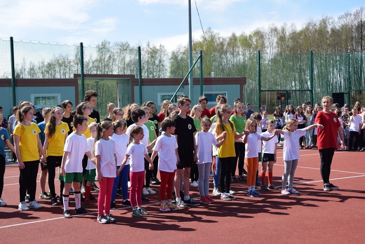 Poświęcenie kompleksu sportowego w Międzyborowie